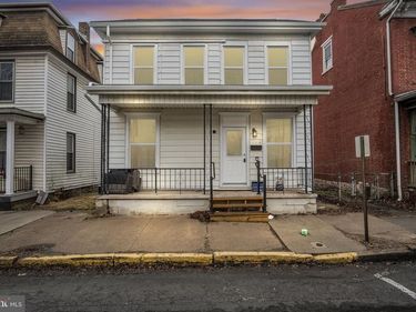 118 S 2ND STREET, NEWPORT, PA 17074