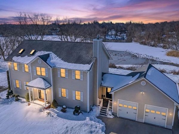 155 Sagamore Road, Seekonk, MA 02771