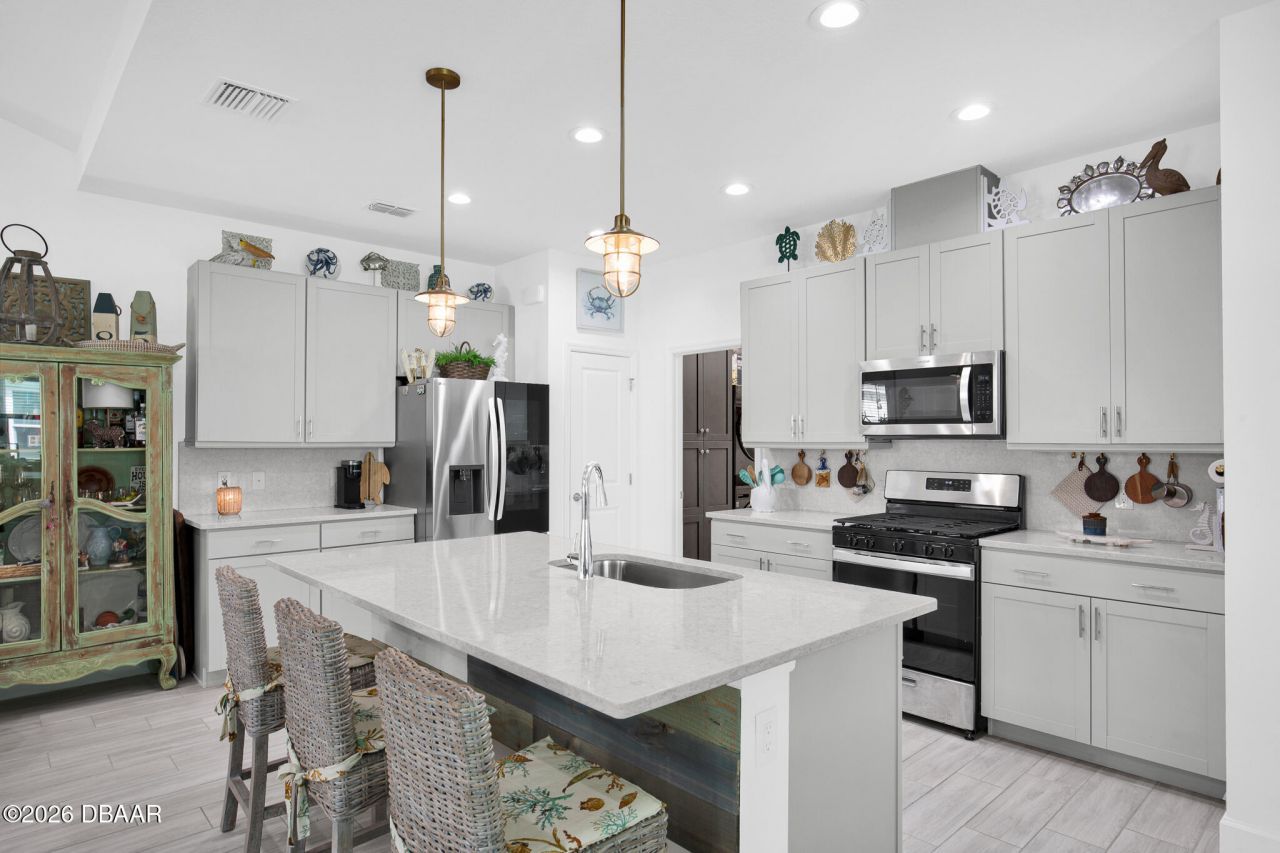 334 Gypsy Palace Lane, Daytona Beach, FL 32124 Photo