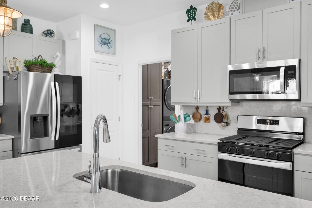 334 Gypsy Palace Lane, Daytona Beach, FL 32124 Photo