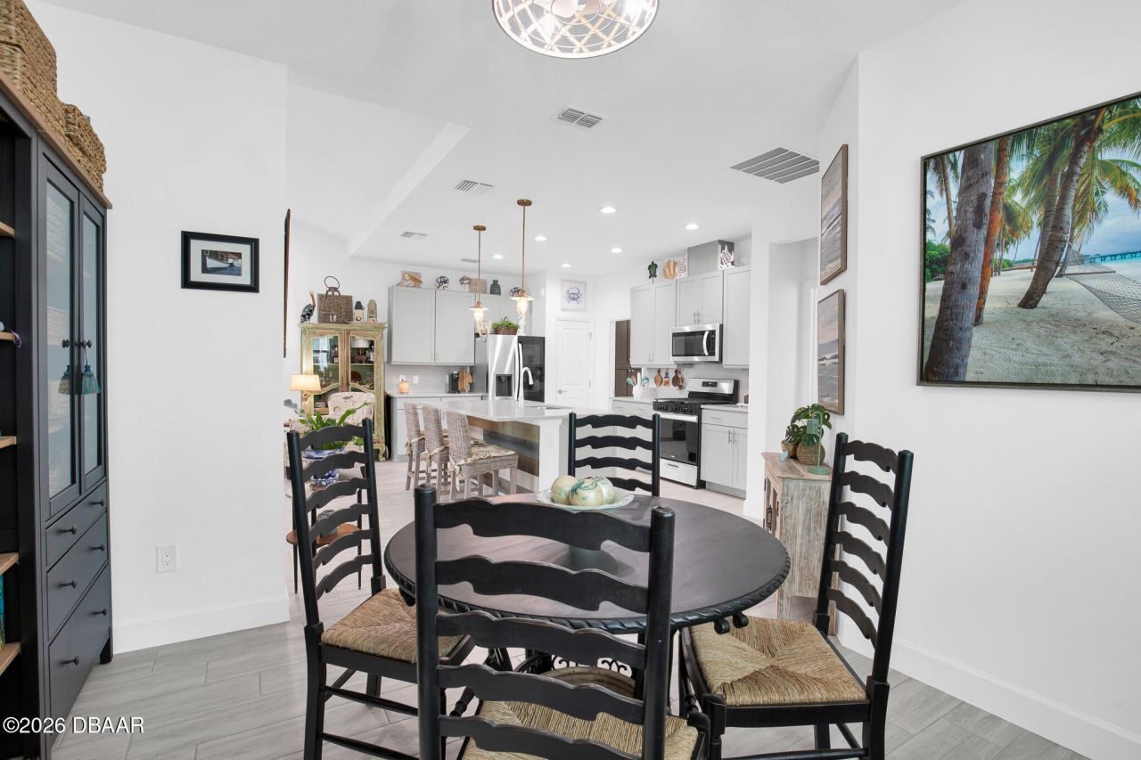 334 Gypsy Palace Lane, Daytona Beach, FL 32124 Photo