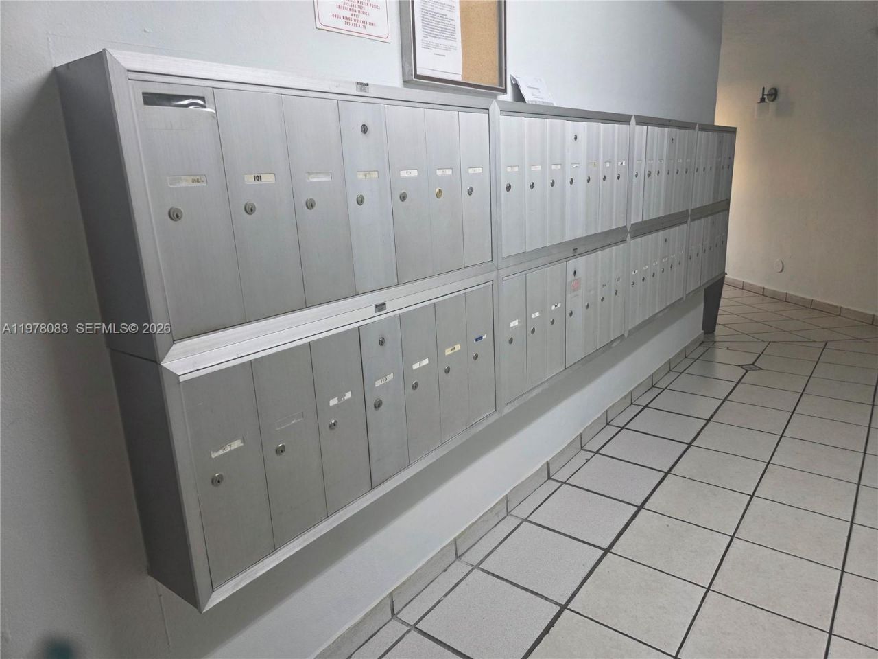 9688 Fontainebleau Blvd , Unit 307, Miami, FL 33172 Photo