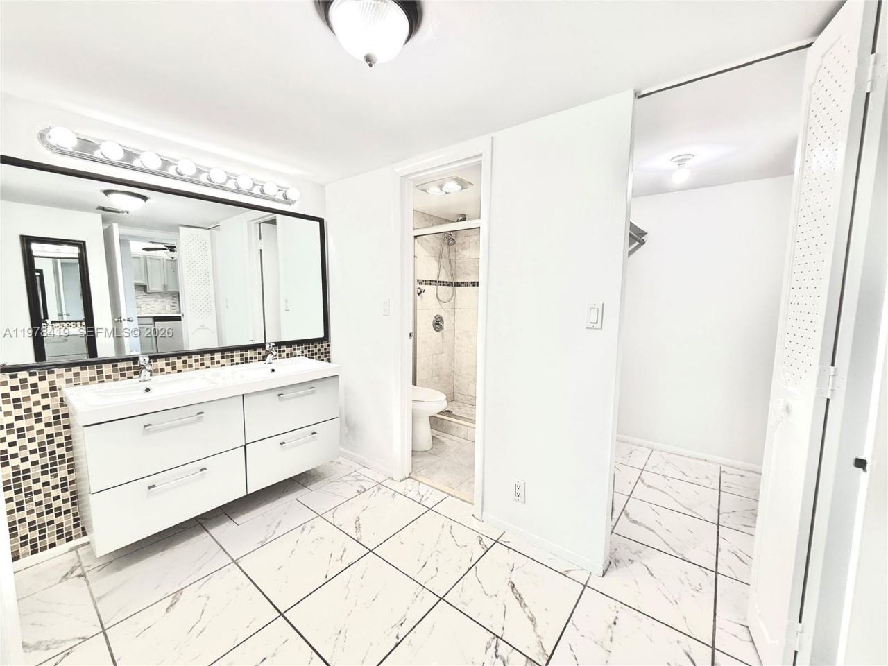 3301 N Country Club Dr , Unit 106, Aventura, FL 33180 Photo