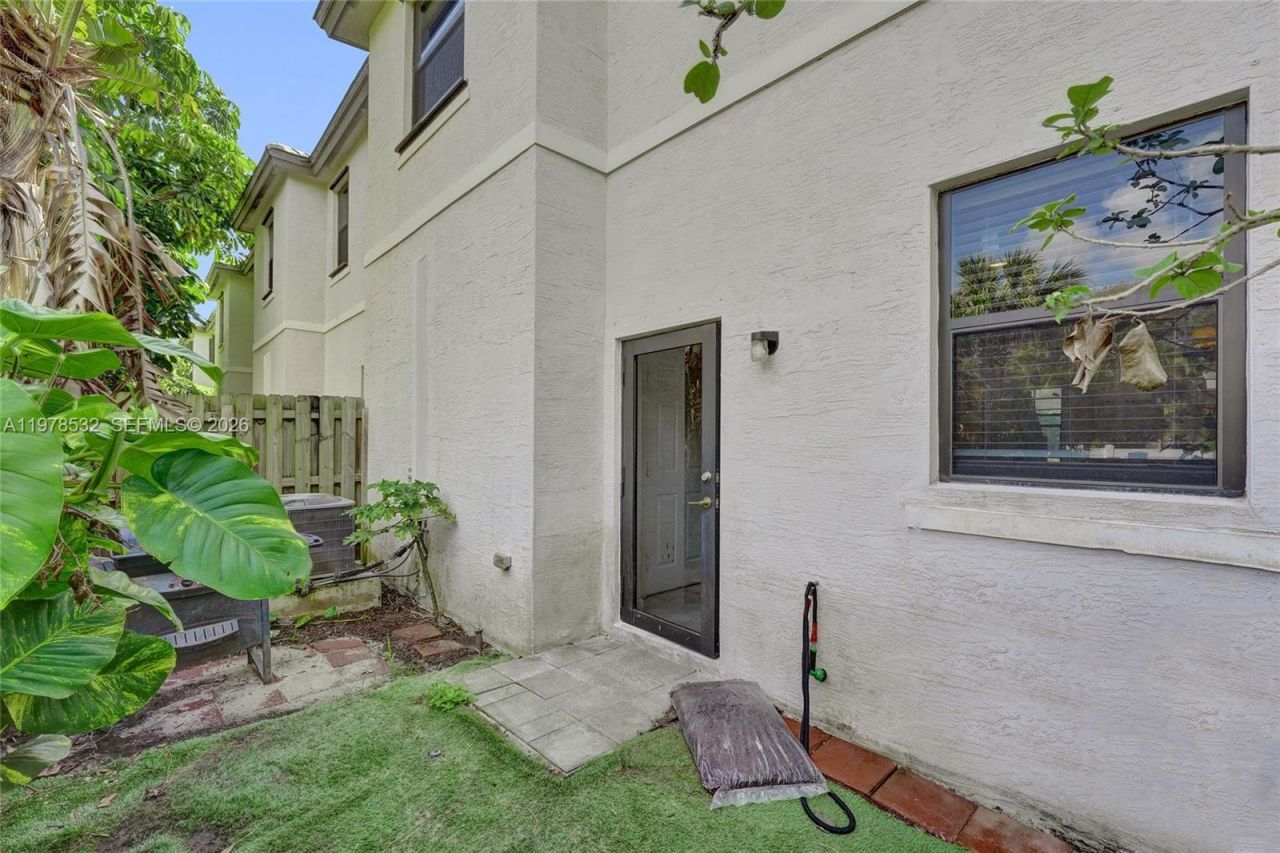 1609 SW 28th St, Fort Lauderdale, FL 33315 Photo