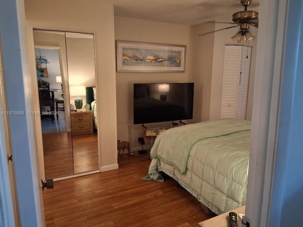 1100 St Charles Pl, Unit 213, Pembroke Pines, FL 33026 Photo