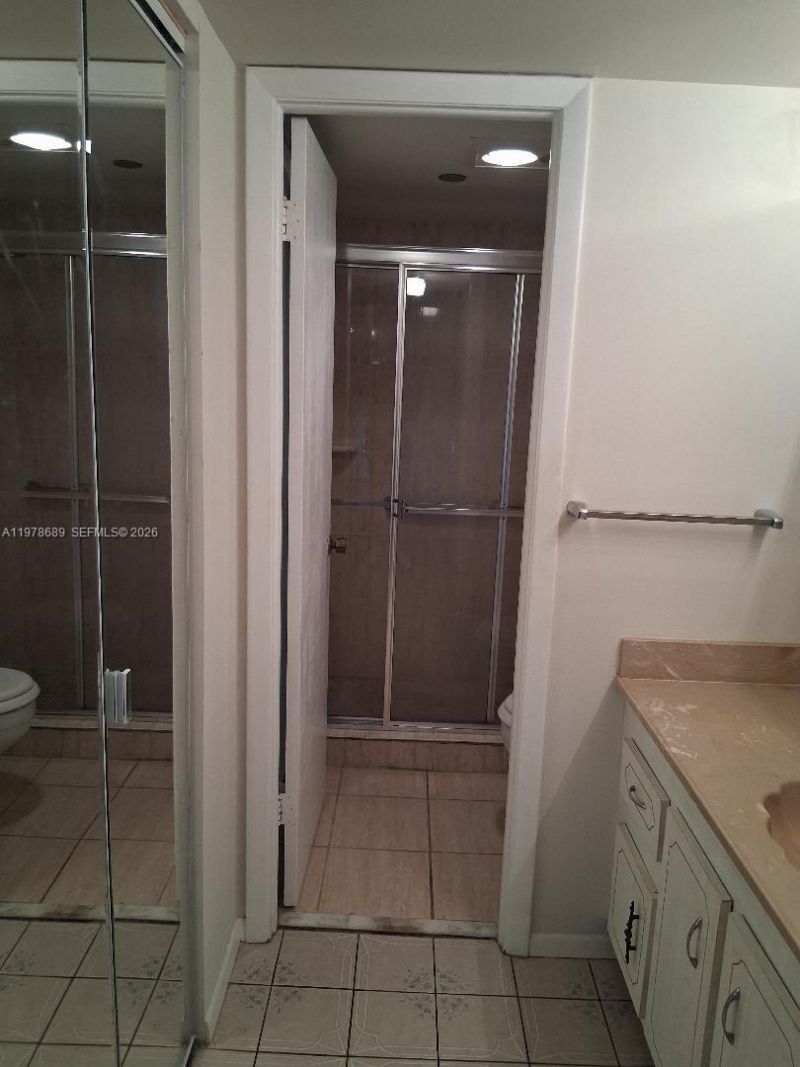 1100 St Charles Pl, Unit 213, Pembroke Pines, FL 33026 Photo