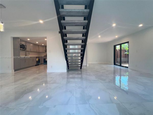 6435 SW 116th Pl, Unit H, Miami, FL 33173