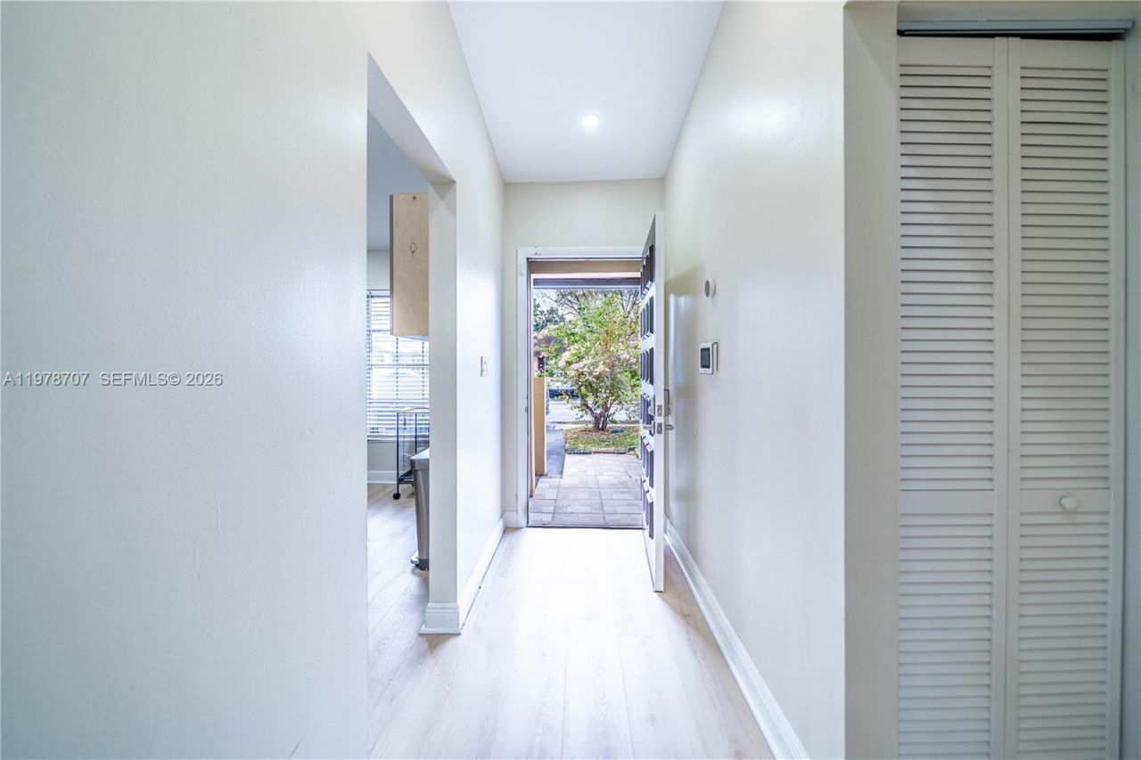 9341 E Fern Ln , Miramar, FL 33025 Photo