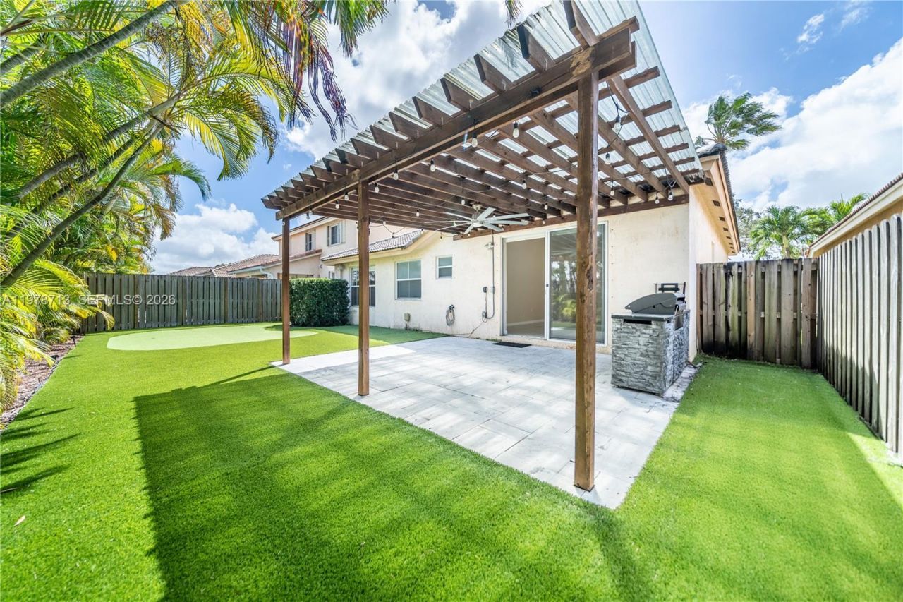 13781 N Garden Cove Cir, Davie, FL 33325 Photo