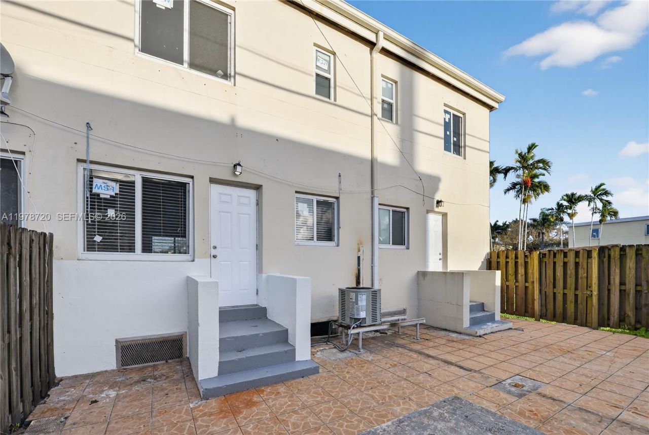 475 NW 84th Ter, Unit 475, Miami, FL 33150 Photo