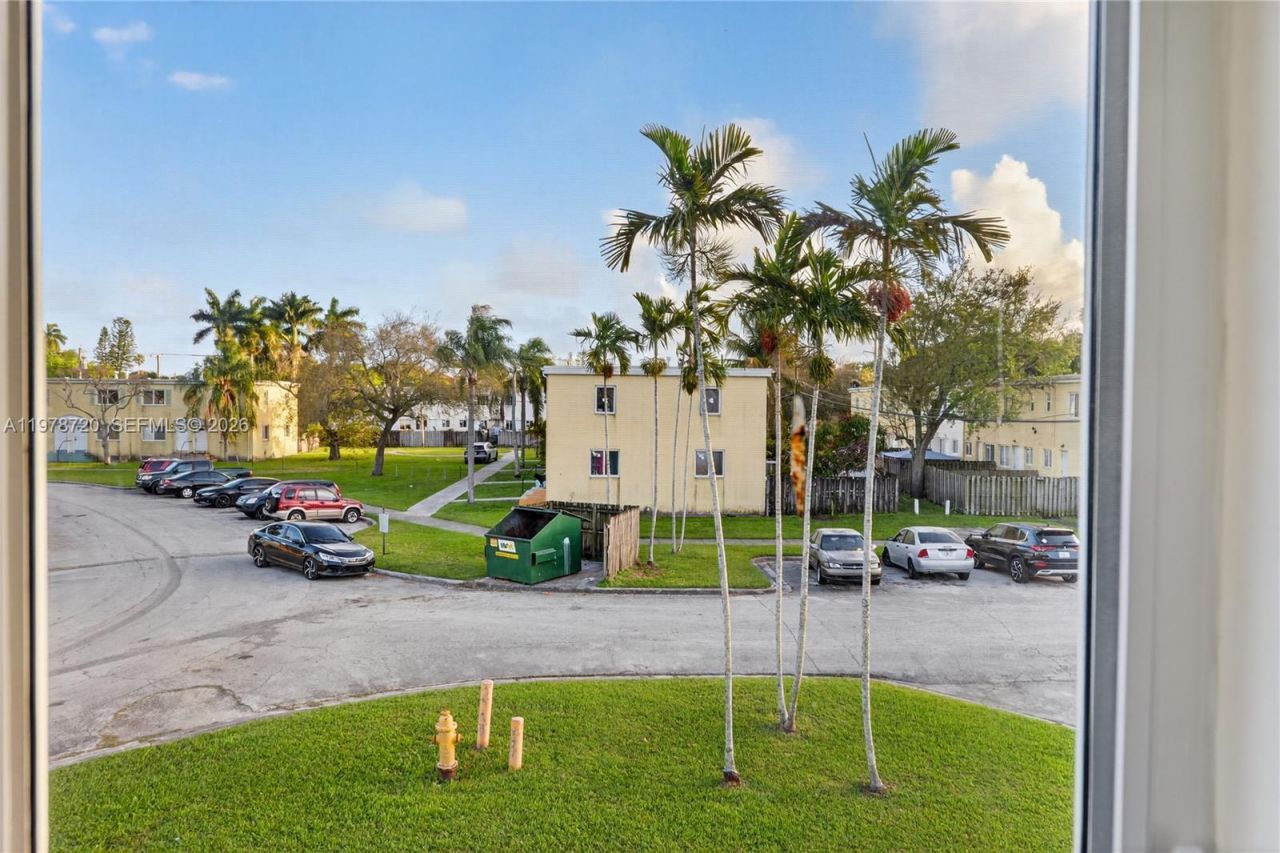 475 NW 84th Ter, Unit 475, Miami, FL 33150 Photo