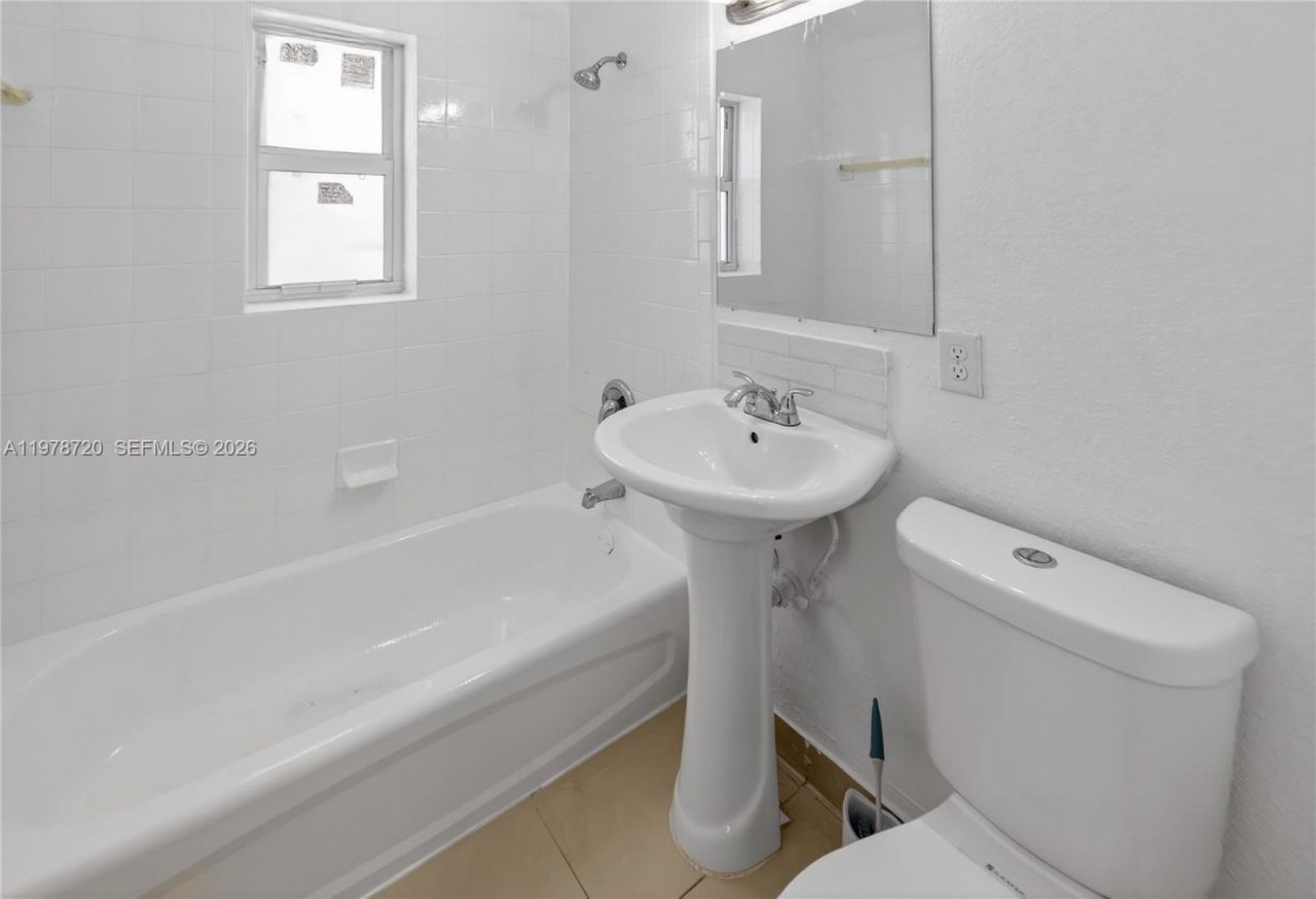 475 NW 84th Ter, Unit 475, Miami, FL 33150 Photo