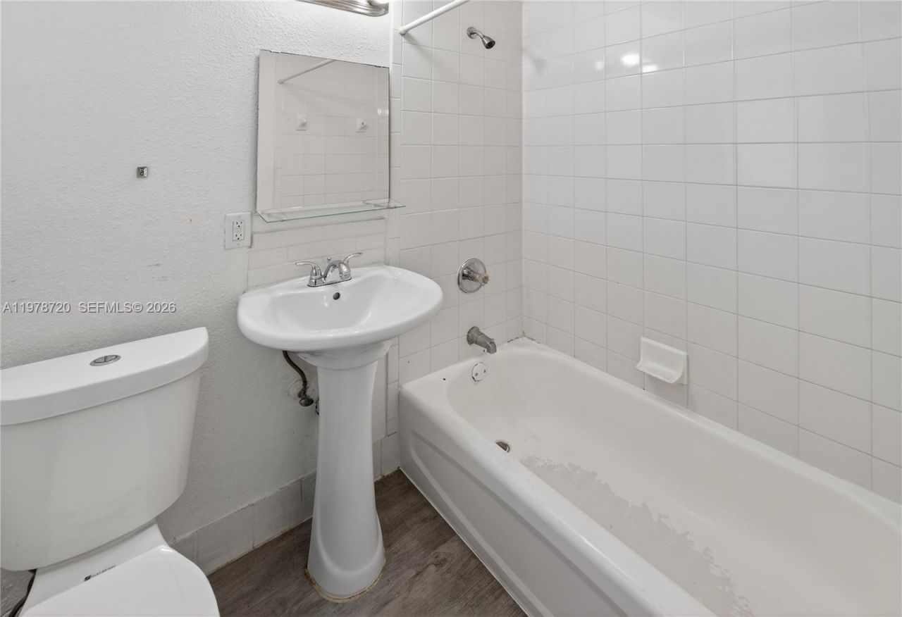 475 NW 84th Ter, Unit 475, Miami, FL 33150 Photo