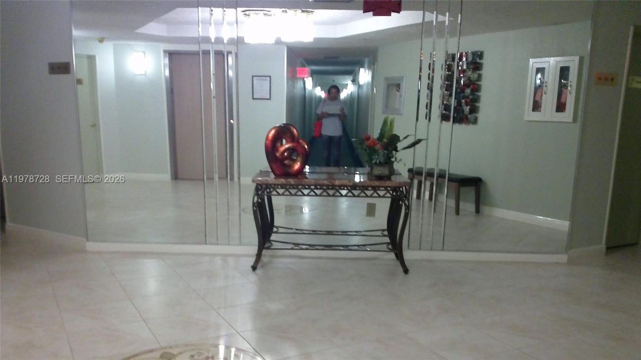 1300 St Charles Pl, Unit 419, Pembroke Pines, FL 33026 Photo