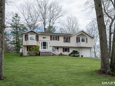 80 Perry, New Milford, CT 06776