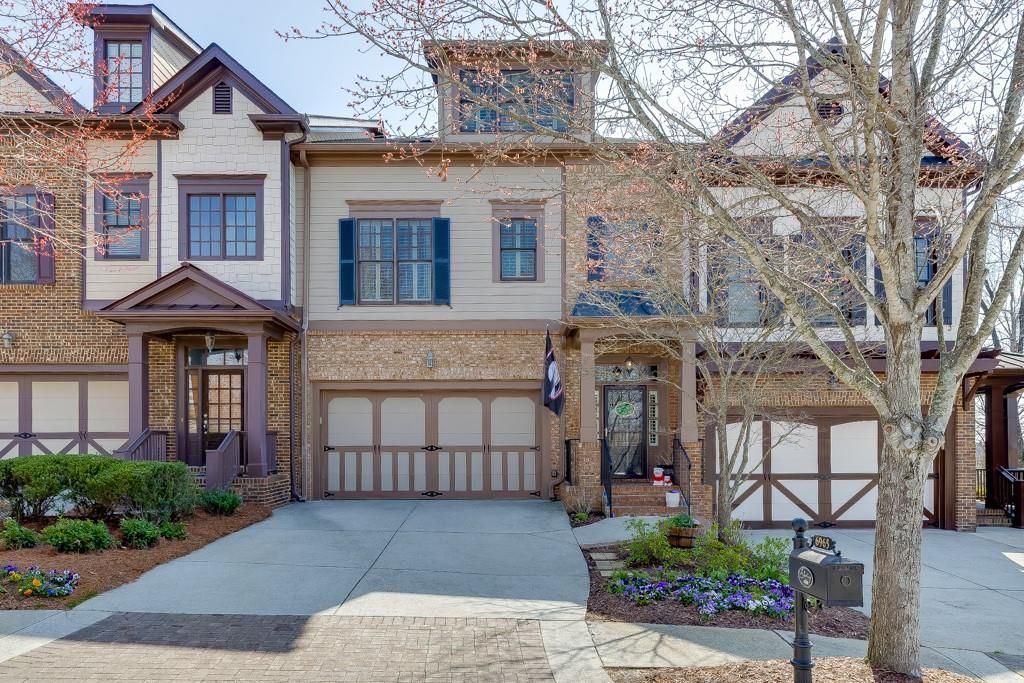 6965 Fellowship Lane, Flowery Branch, GA 30542 Main Photo