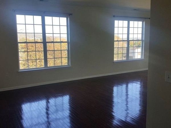 33 Conover Ter, Lebanon, NJ 08833