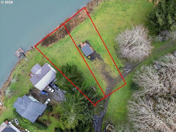 8332 SILETZ HWY, Lincoln City, OR 97367