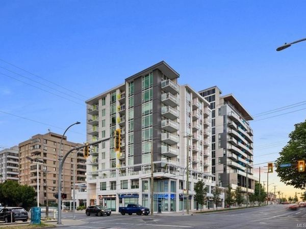 1090 Johnson St , Unit 705, Victoria, BC V8V 0B3