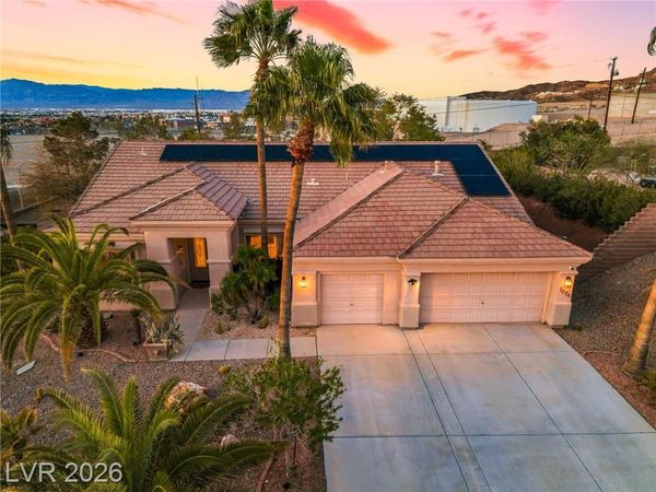 7004 Oakleigh Drive, Las Vegas, NV 89110
