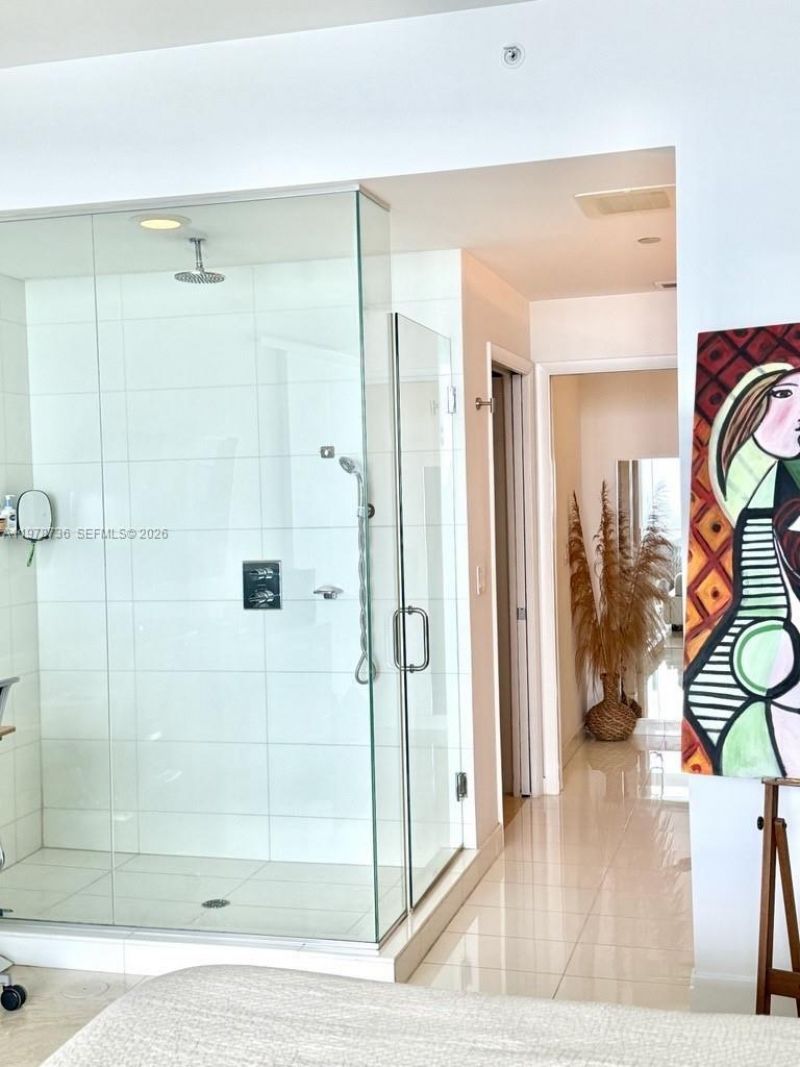 2020 N Bayshore Dr, Unit 2704, Miami, FL 33137 Photo