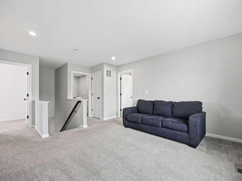 1042 Queen Bee Place , Grove City, OH 43123 Photo 15