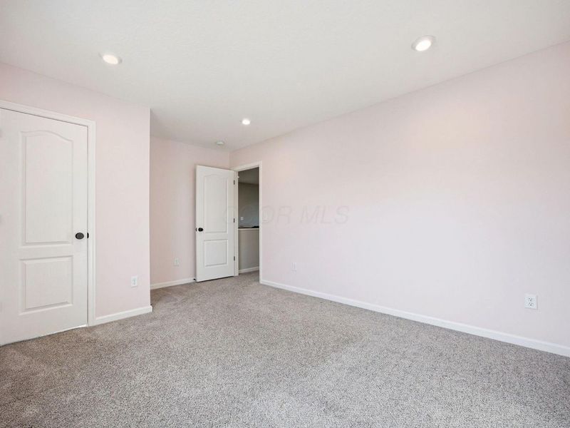 1042 Queen Bee Place , Grove City, OH 43123 Photo 20