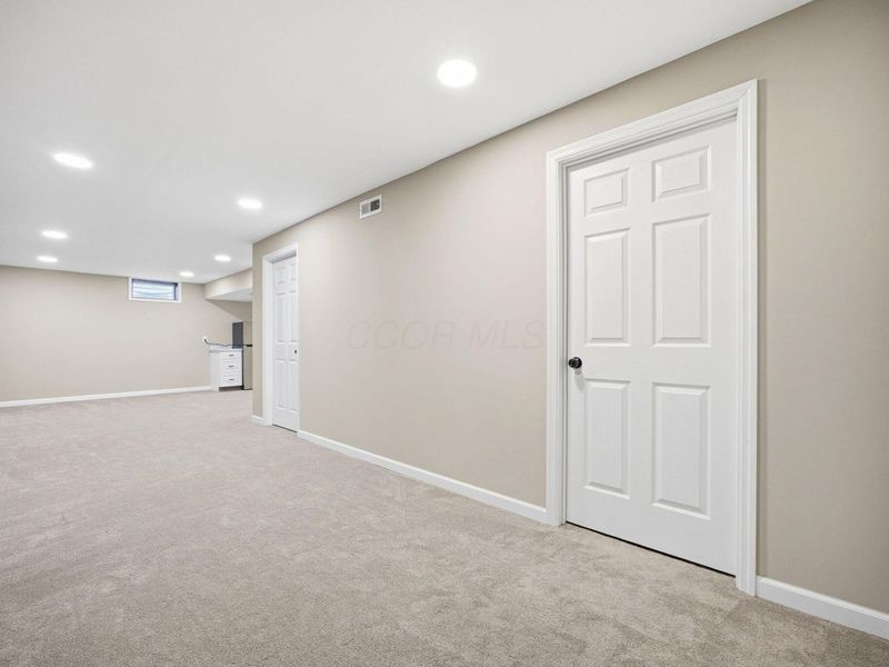 1042 Queen Bee Place , Grove City, OH 43123 Photo 35