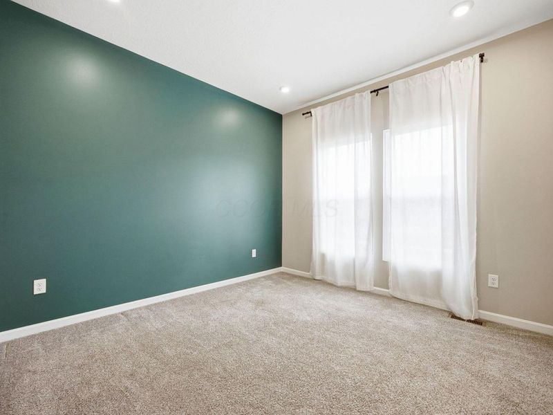 1042 Queen Bee Place , Grove City, OH 43123 Photo 6