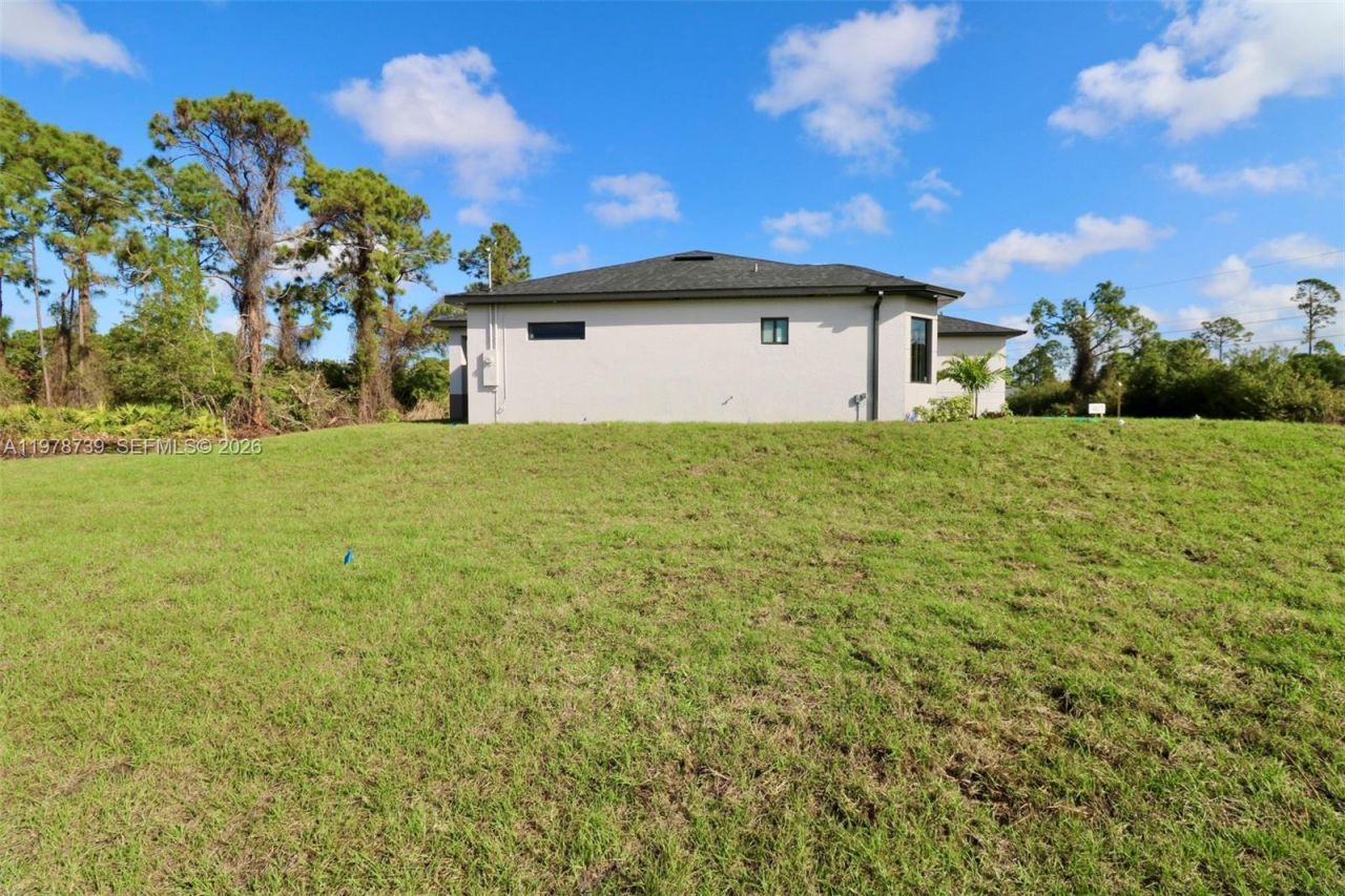 234 Lomax Ave S, Lehigh Acres, FL 33974 Photo