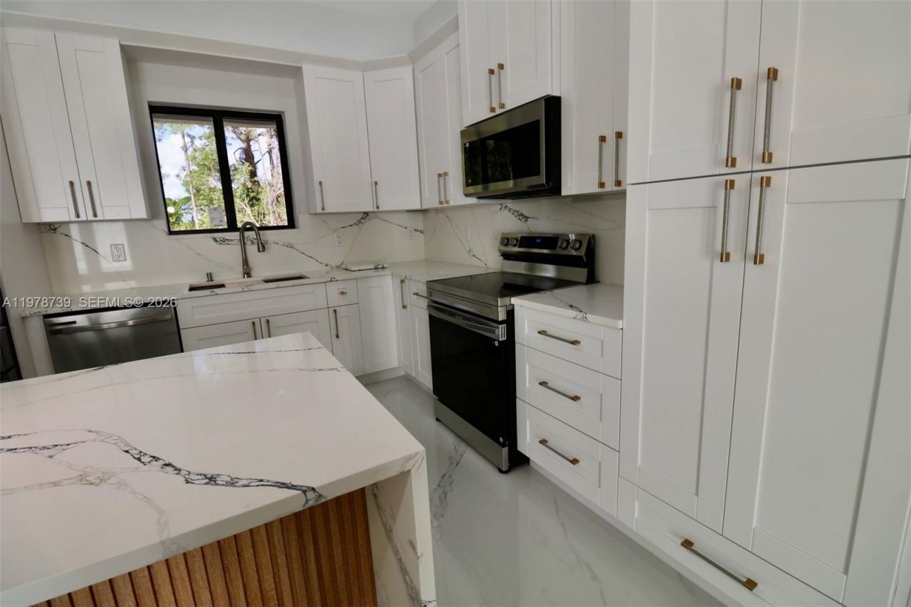 234 Lomax Ave S, Lehigh Acres, FL 33974 Photo