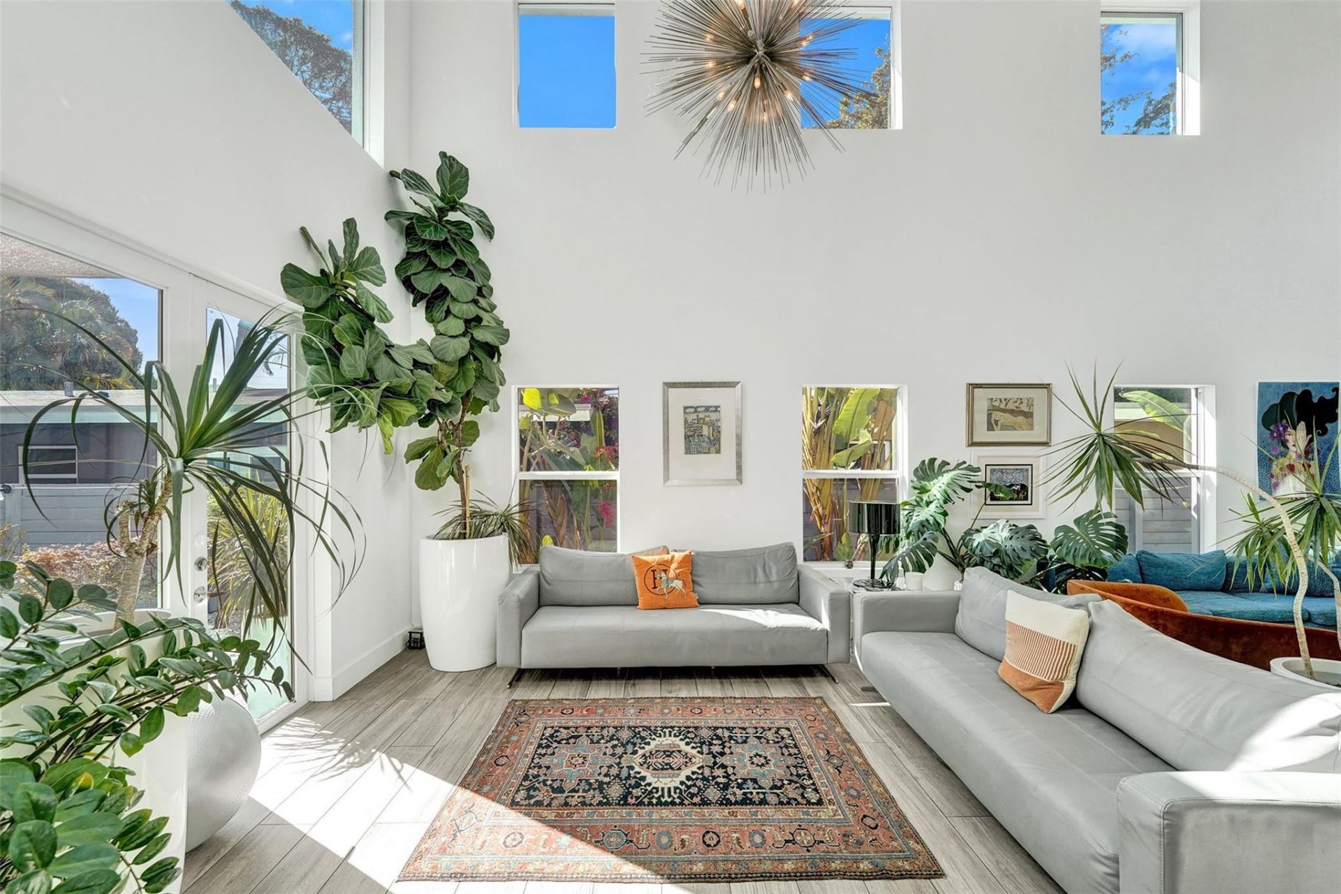 2502 NE 6th Ave, Wilton Manors, FL 33305 Photo