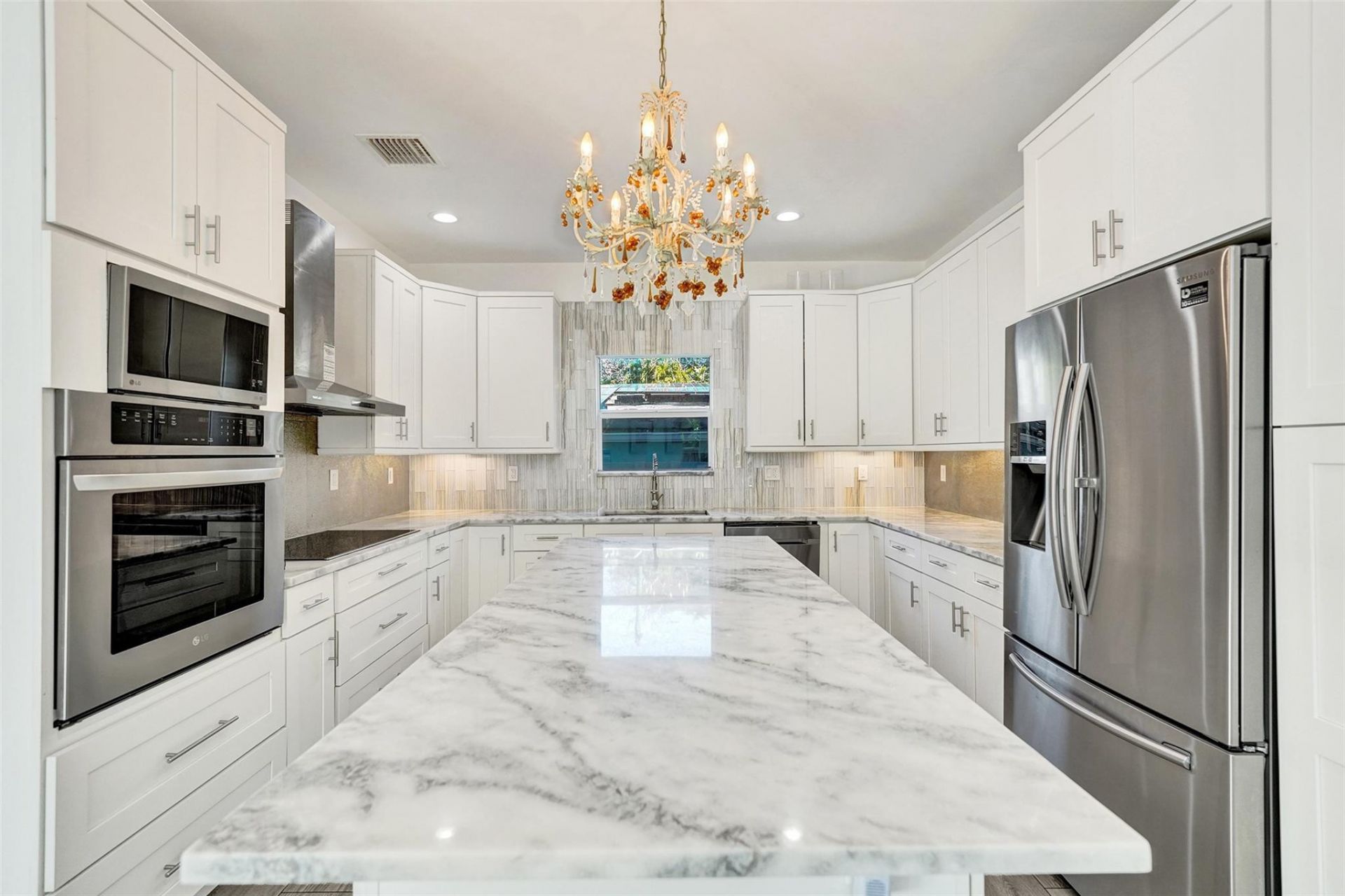 2502 NE 6th Ave, Wilton Manors, FL 33305 Photo