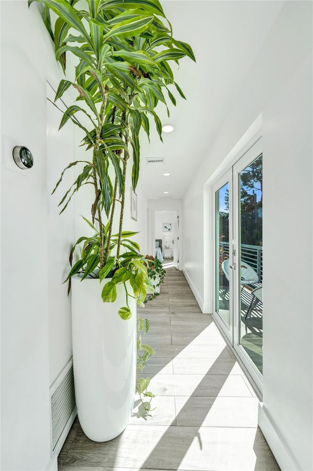 2502 NE 6th Ave, Wilton Manors, FL 33305 Photo