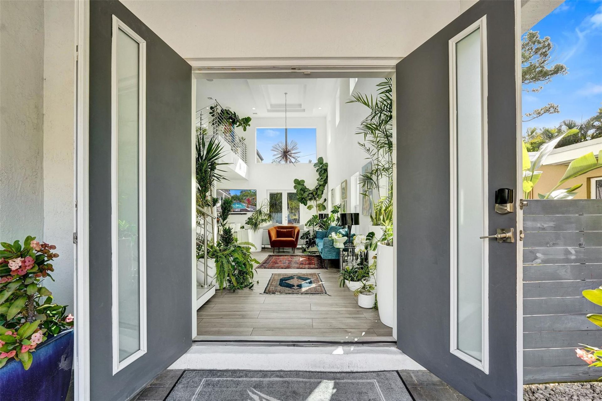 2502 NE 6th Ave, Wilton Manors, FL 33305 Photo