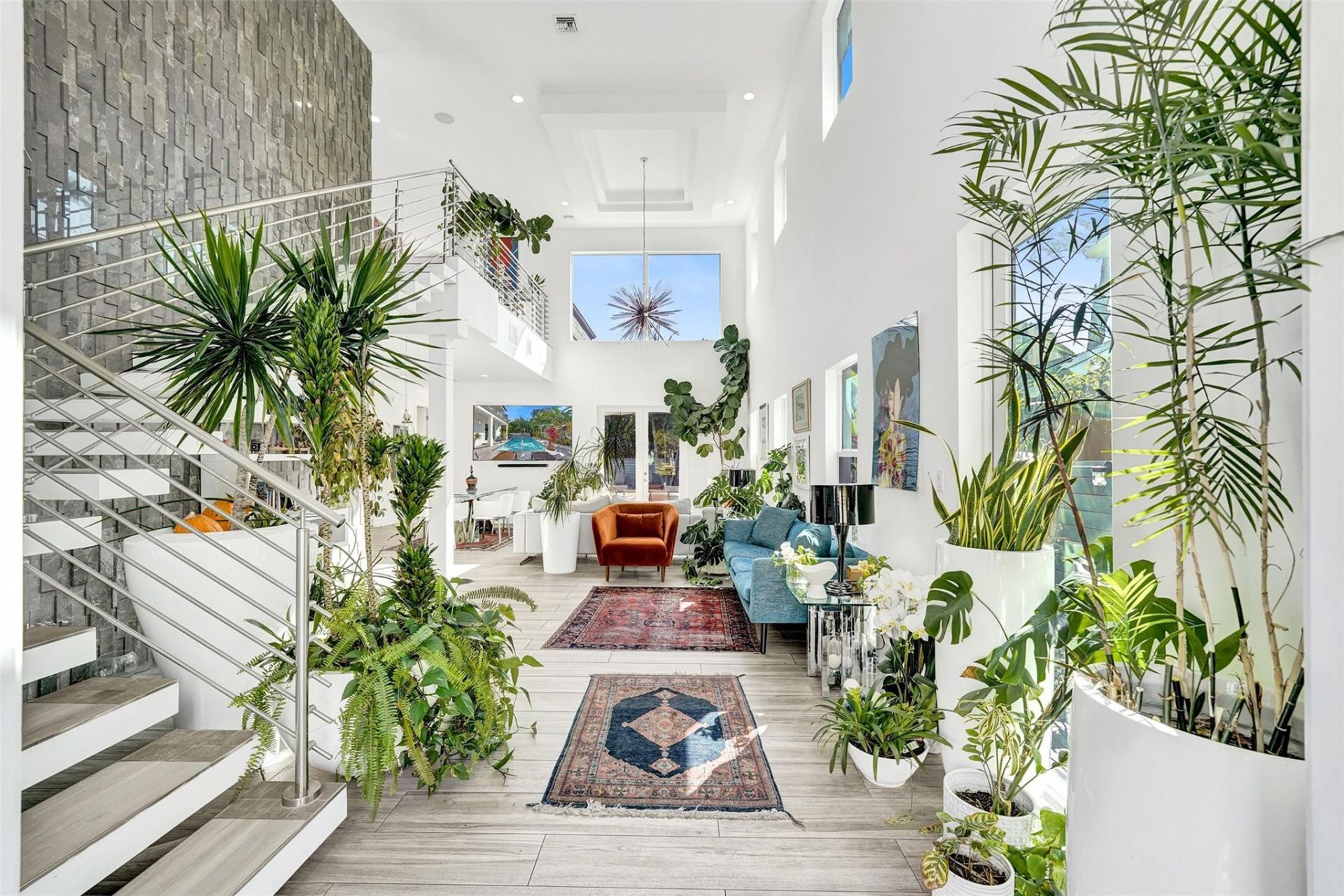 2502 NE 6th Ave, Wilton Manors, FL 33305 Photo