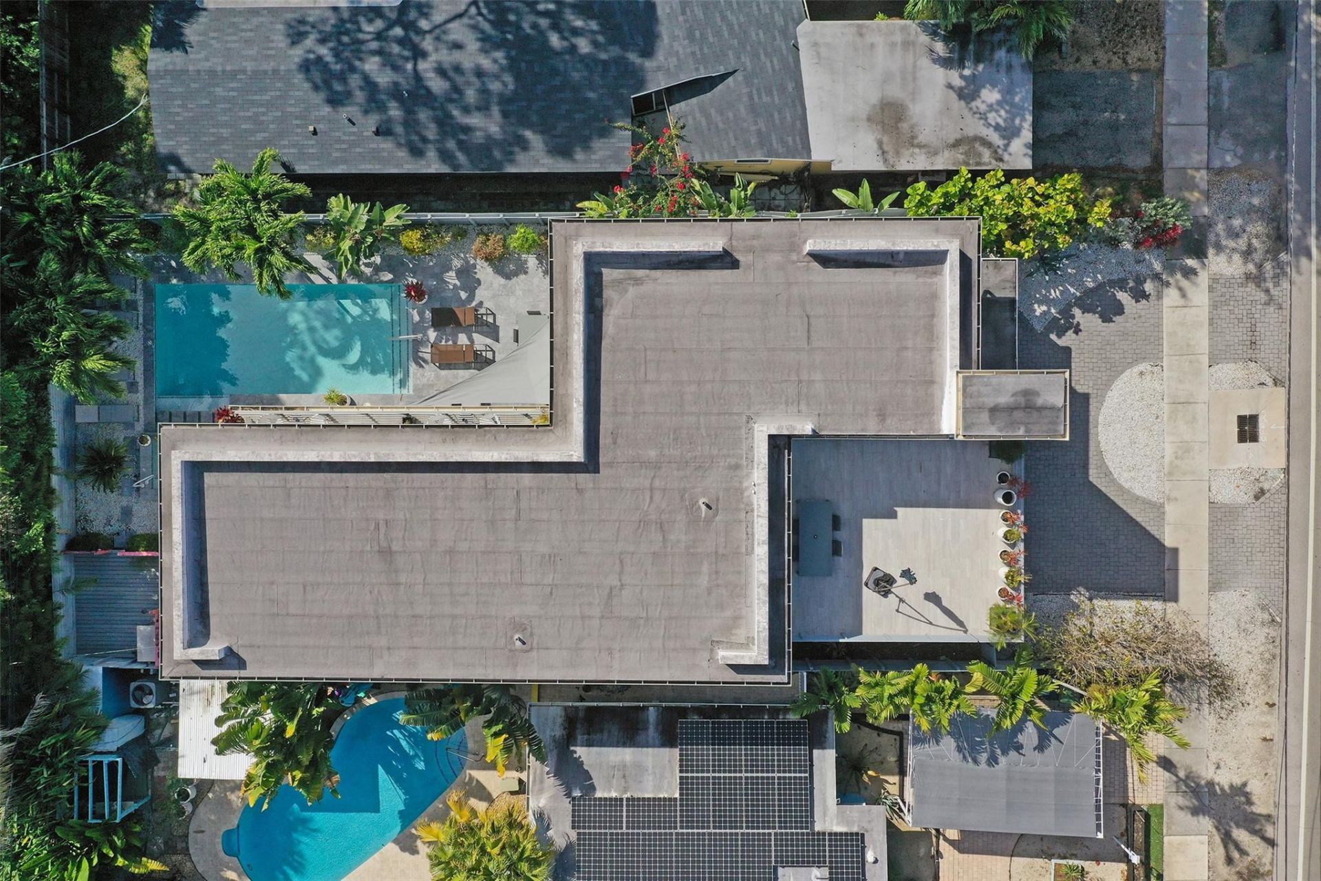 2502 NE 6th Ave, Wilton Manors, FL 33305 Photo