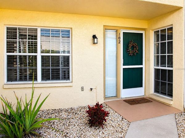 204 SILVER LAKE DRIVE, Unit 102, VENICE, FL 34292