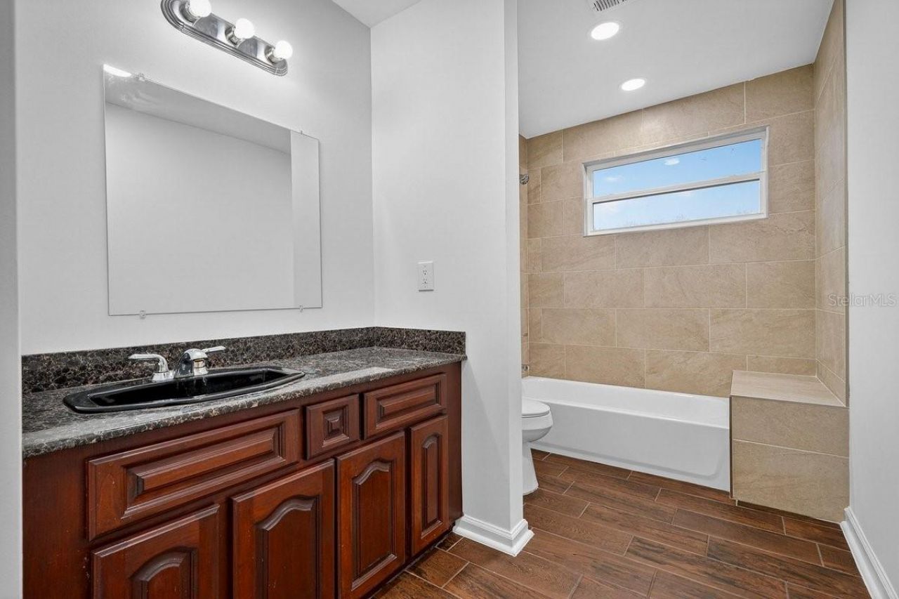 425 Country Circle Drive E, Port Orange, FL 32128 Photo