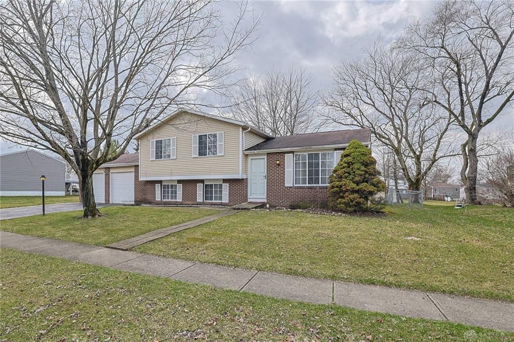 6325 Burkwood Drive, Clayton, OH 45315 Main Photo