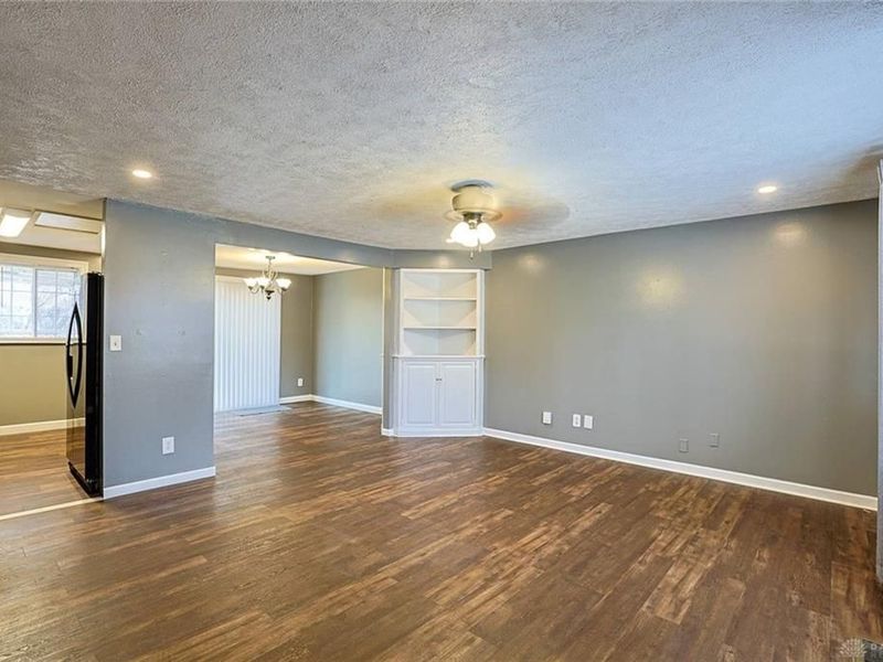 6325 Burkwood Drive, Clayton, OH 45315 Photo 2