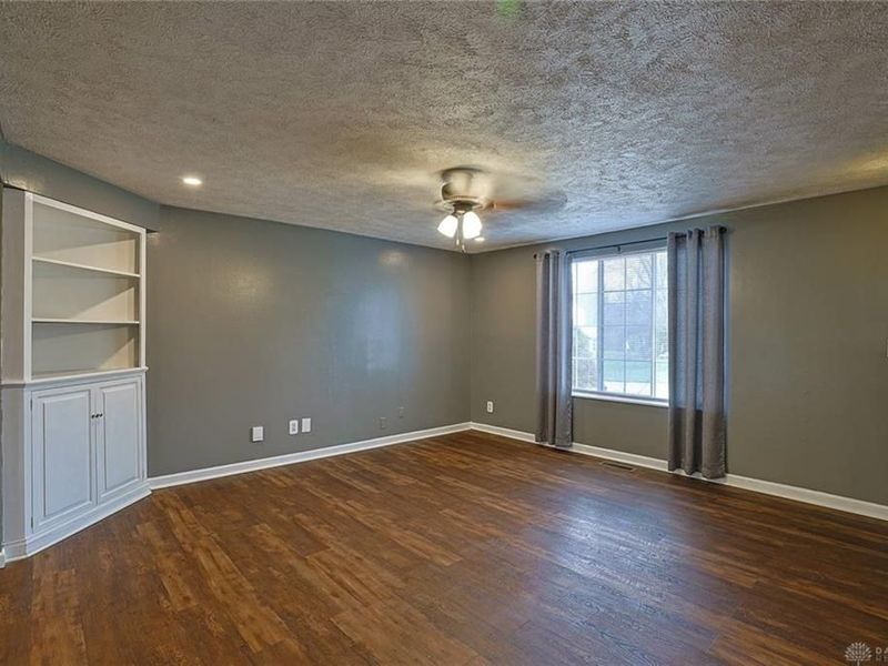 6325 Burkwood Drive, Clayton, OH 45315 Photo 4