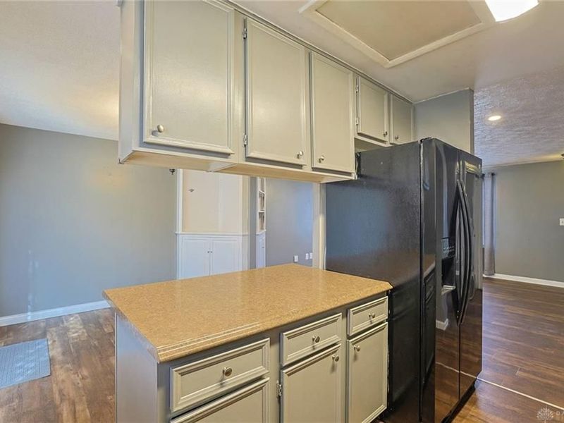 6325 Burkwood Drive, Clayton, OH 45315 Photo 7