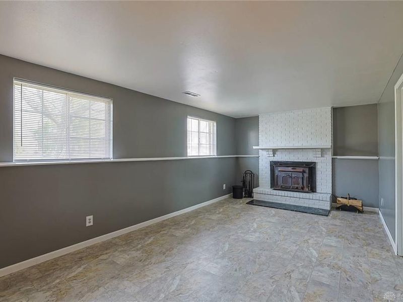 6325 Burkwood Drive, Clayton, OH 45315 Photo 9