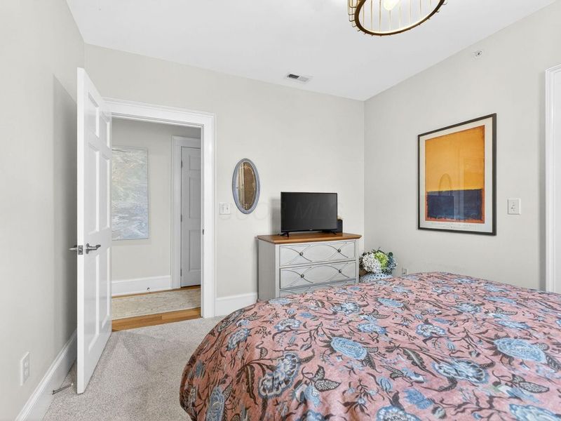 649 High Street , Unit 202, Worthington, OH 43085 Photo 24