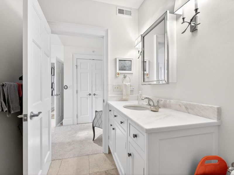 649 High Street , Unit 202, Worthington, OH 43085 Photo 34