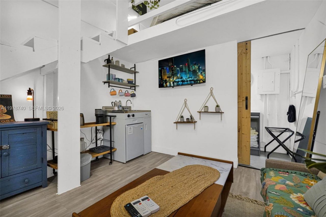 274 NW 43rd St, Unit n/a, Miami, FL 33127 Photo