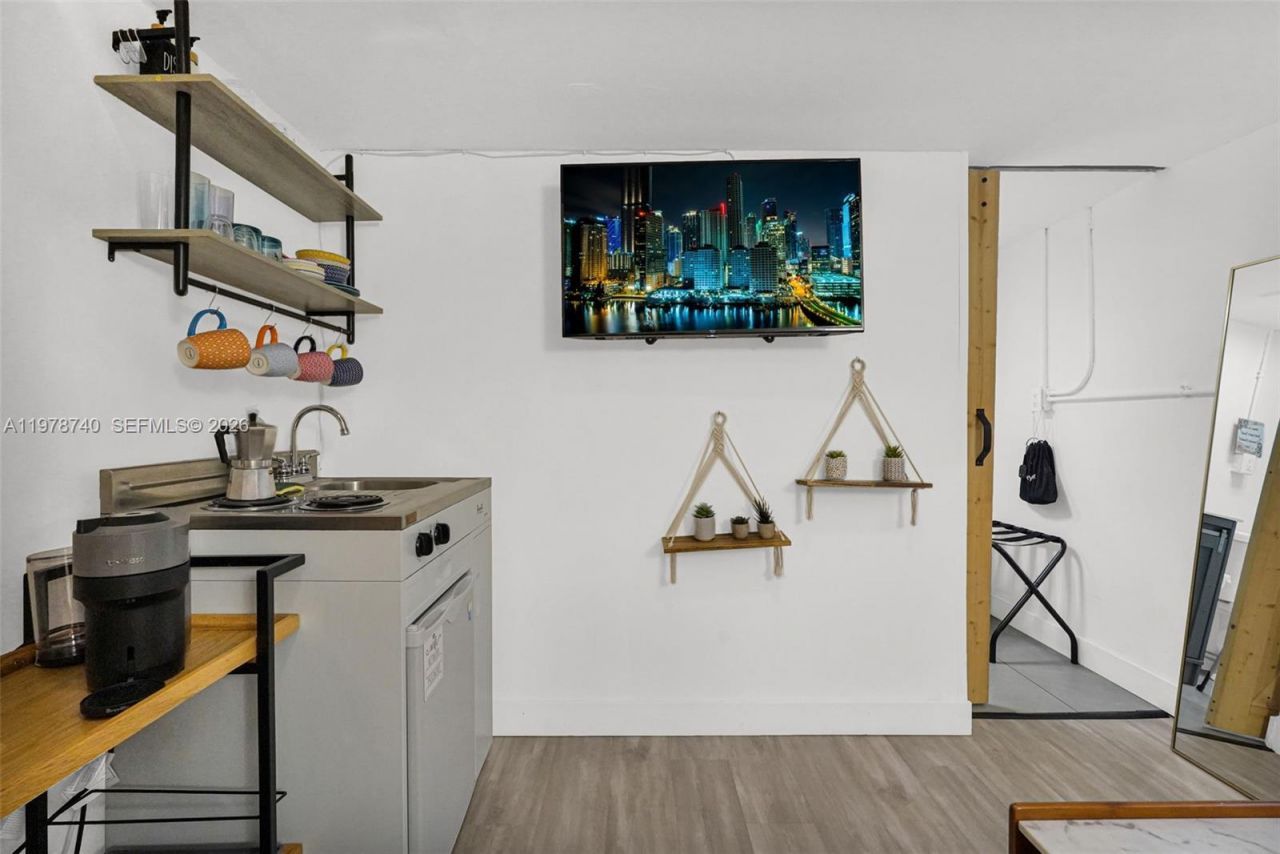 274 NW 43rd St, Unit n/a, Miami, FL 33127 Photo