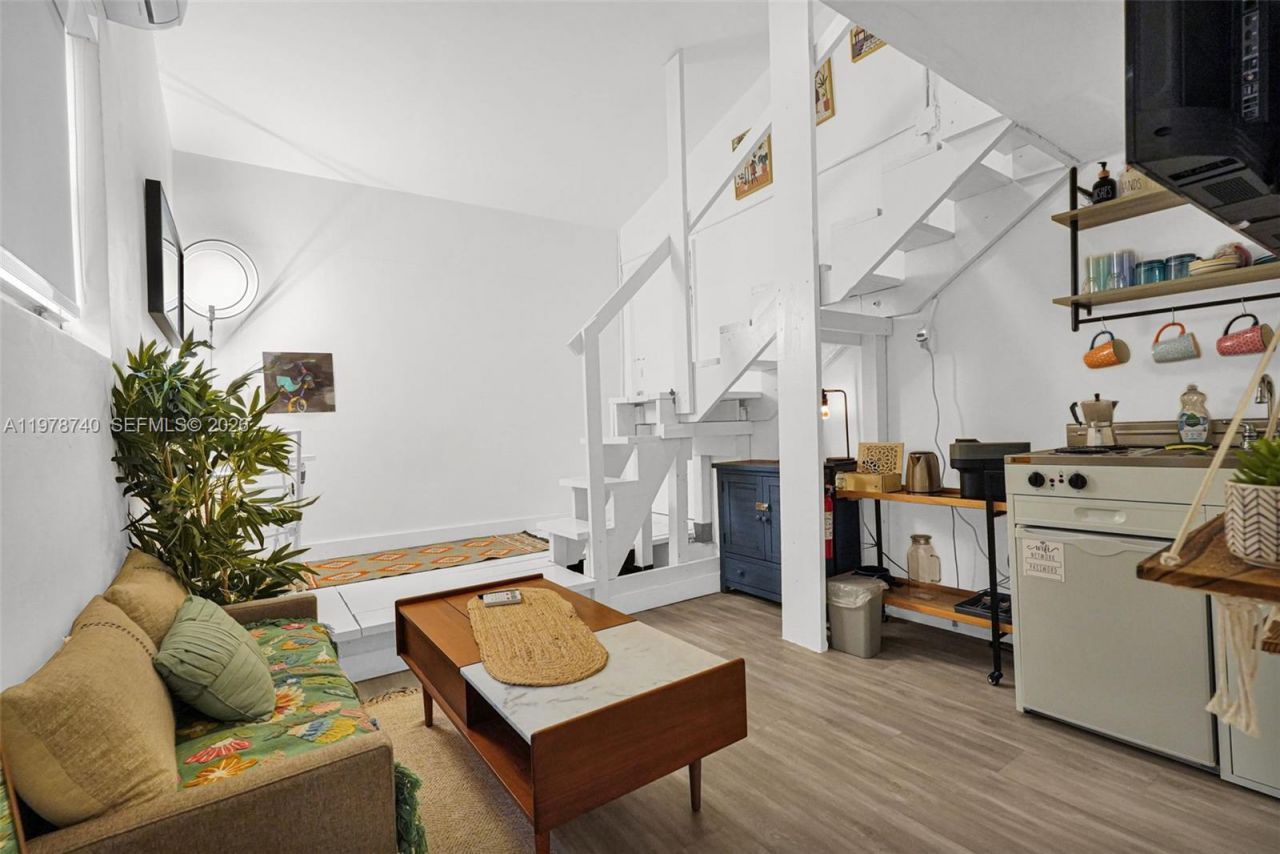 274 NW 43rd St, Unit n/a, Miami, FL 33127 Photo