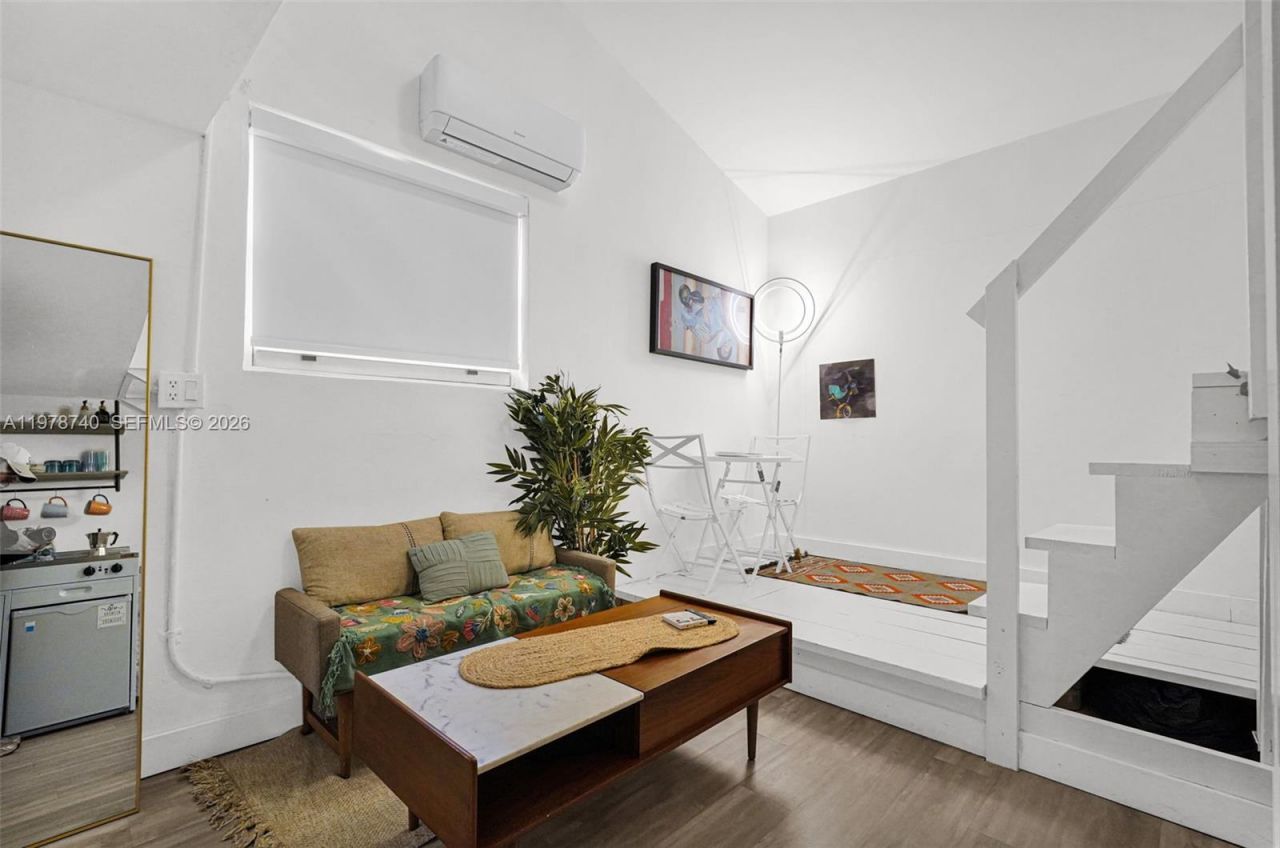 274 NW 43rd St, Unit n/a, Miami, FL 33127 Photo